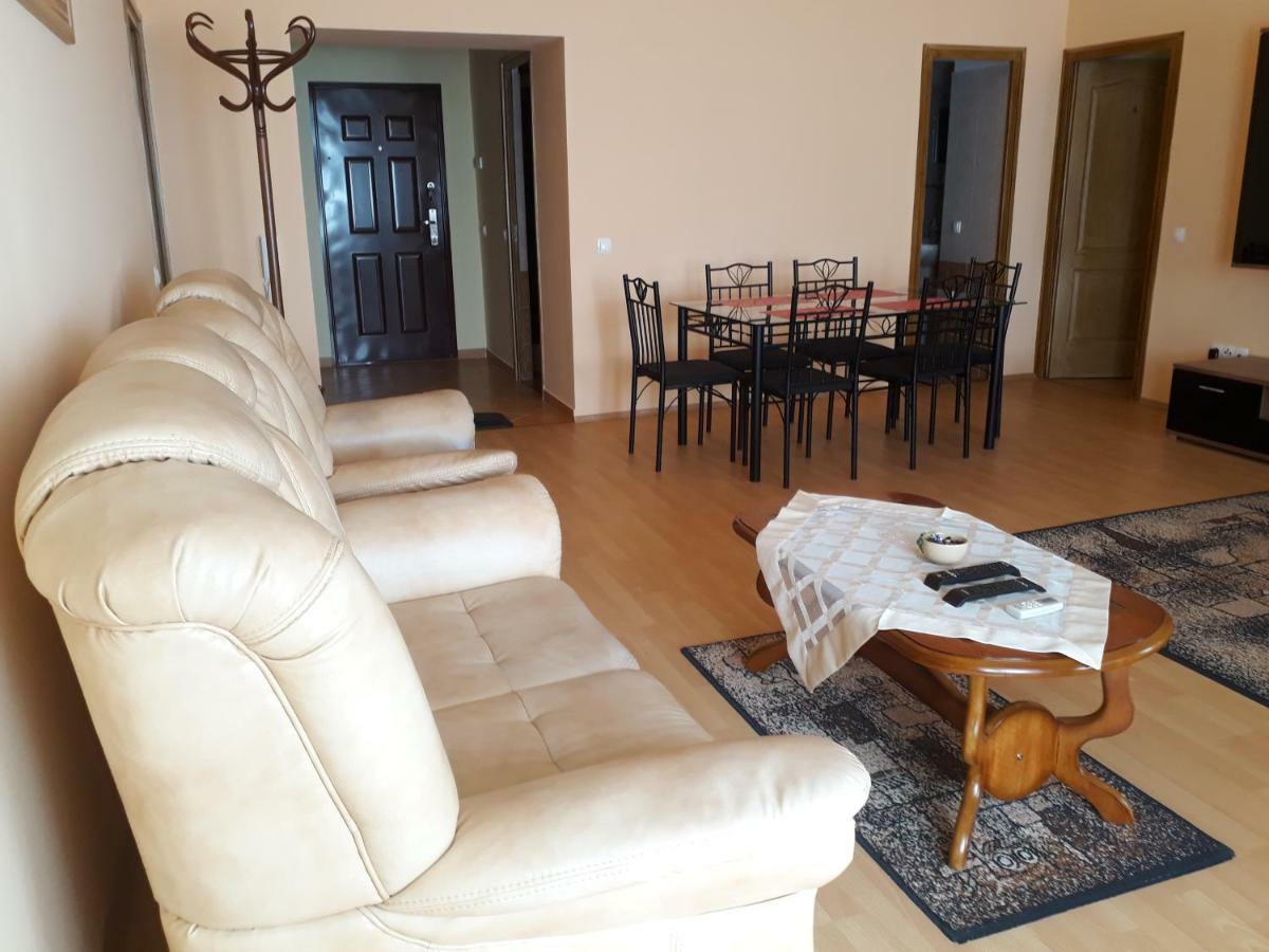 Piac utcai Apartman Debreţin Exterior foto