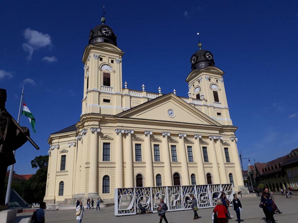 Piac utcai Apartman Debreţin Exterior foto