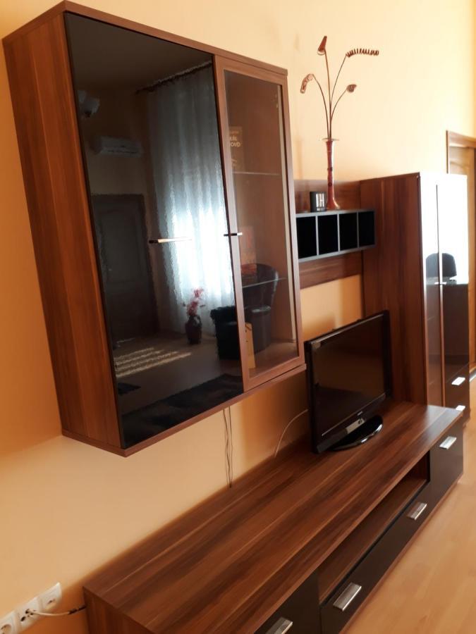 Piac utcai Apartman Debreţin Exterior foto