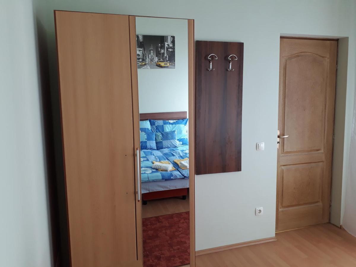 Piac utcai Apartman Debreţin Exterior foto