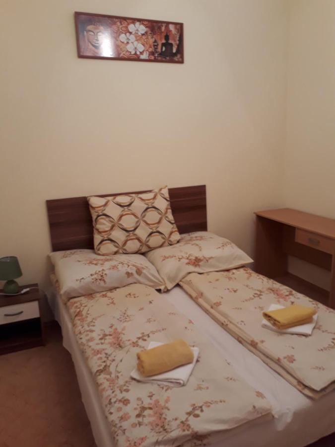 Piac utcai Apartman Debreţin Exterior foto