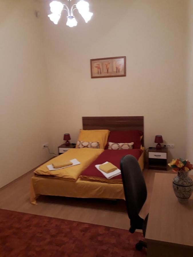 Piac utcai Apartman Debreţin Exterior foto